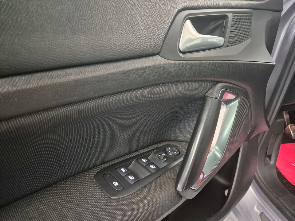 Peugeot 308 1,5 BlueHDi 130 Allure+ SW 5d