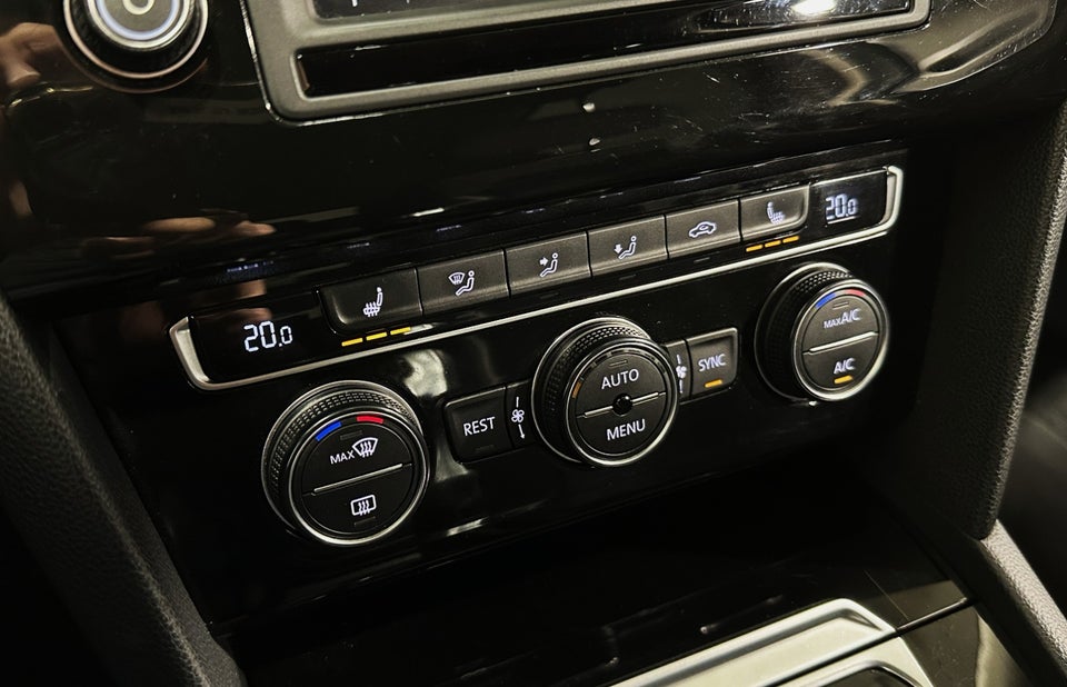 VW Passat 1,8 TSi 180 Highline Variant DSG 5d