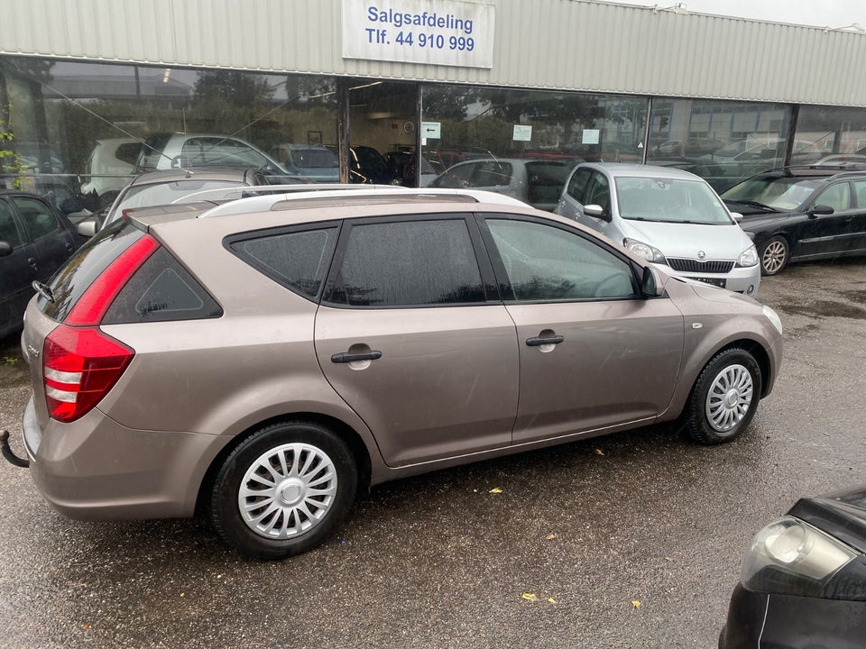 Kia Ceed 1,6 CRDi Active SW 5d