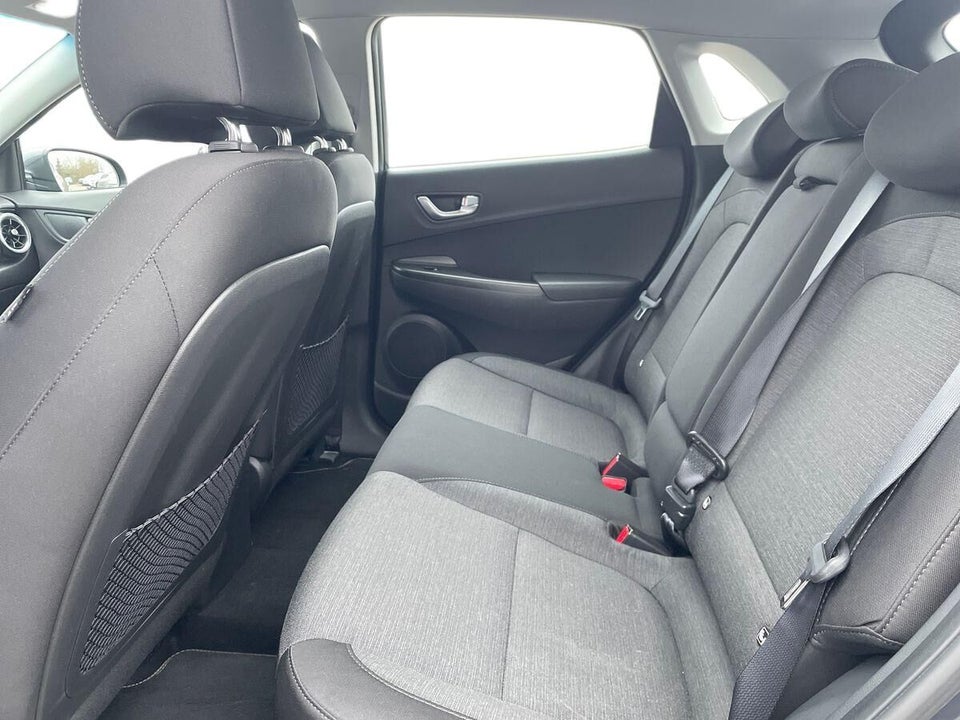 Hyundai Kona 64 EV Select 5d