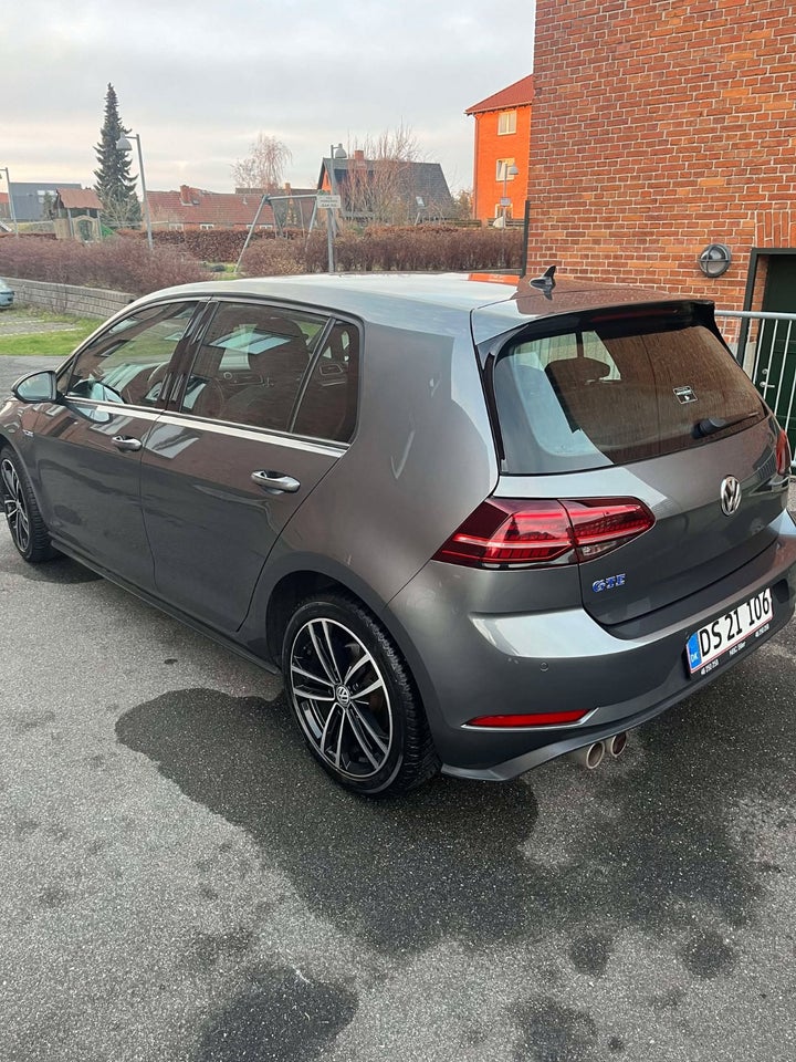 VW Golf VII 1,4 GTE DSG 5d