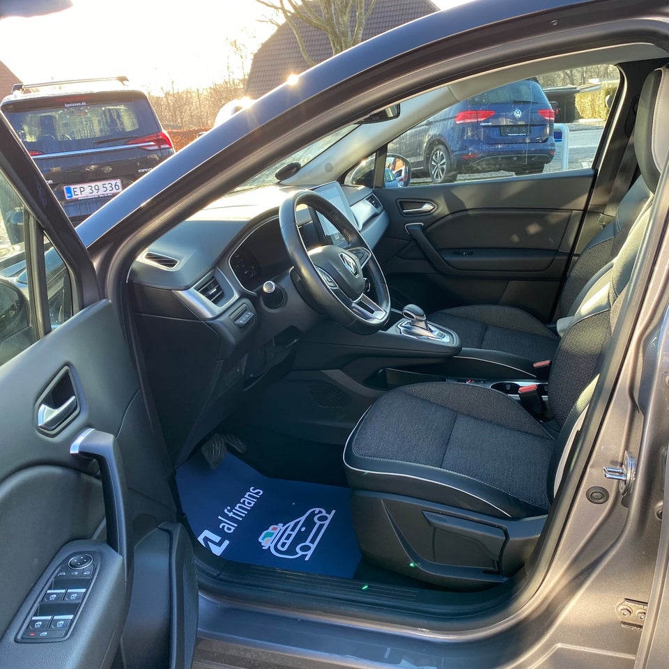 Renault Captur 1,6 E-Tech Intens 5d