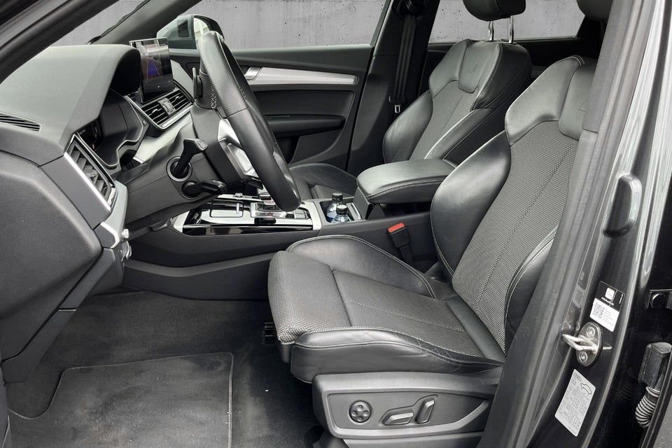 Audi Q5 50 TFSi e S-line quattro S-tr. 5d