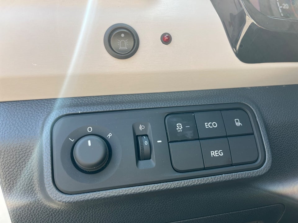 Maxus e-Deliver 3 50 Chassis LWB