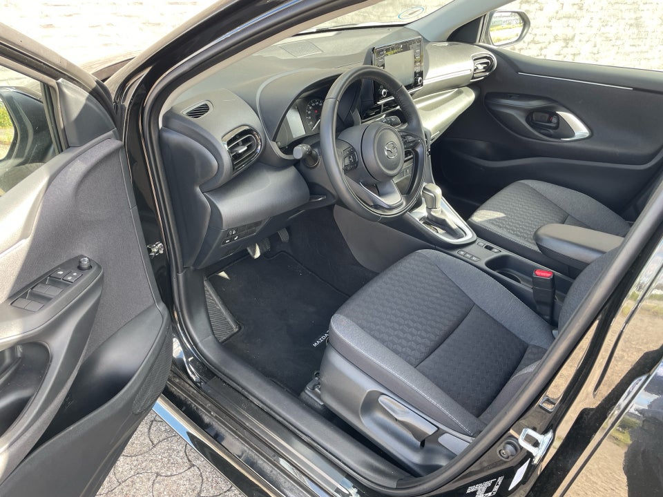 Mazda 2 1,5 Hybrid Pure+ CVT 5d