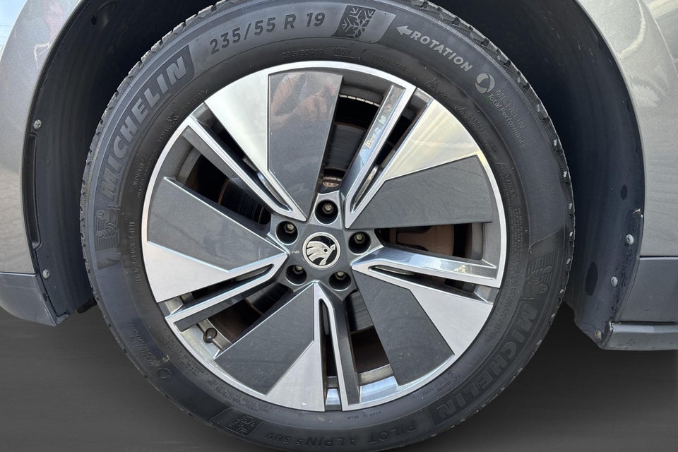 Skoda Enyaq 80 iV Plus 5d