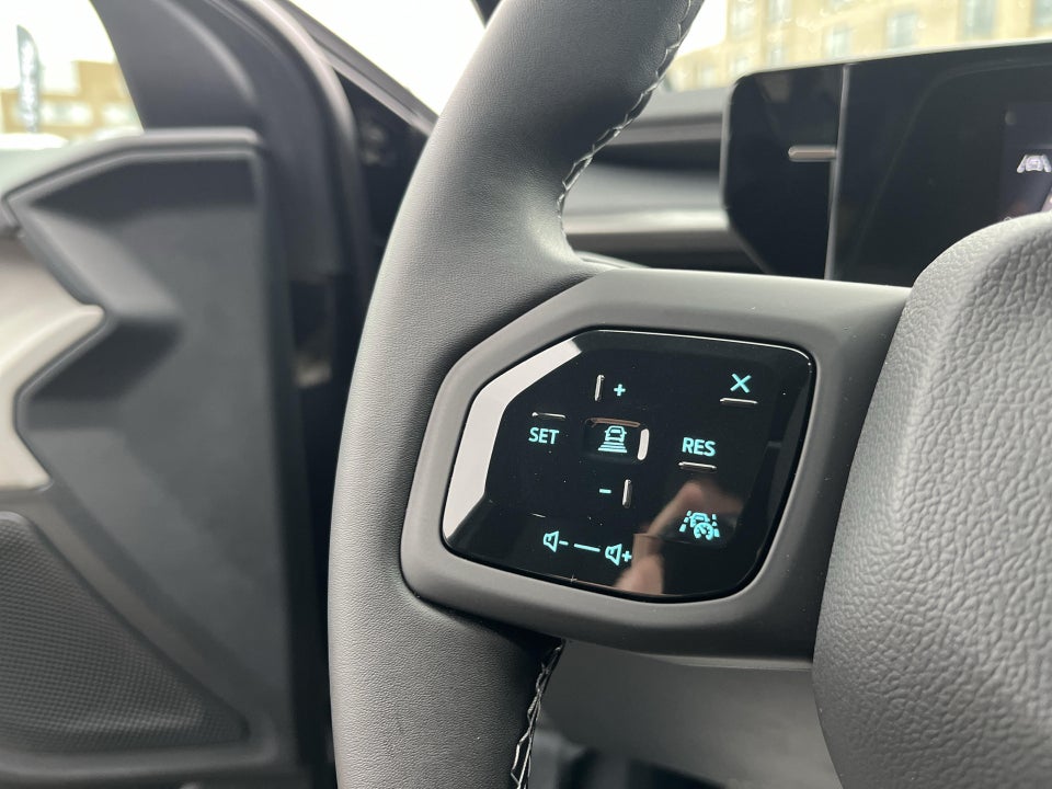 Ford Capri 82 Select Extended Range 5d