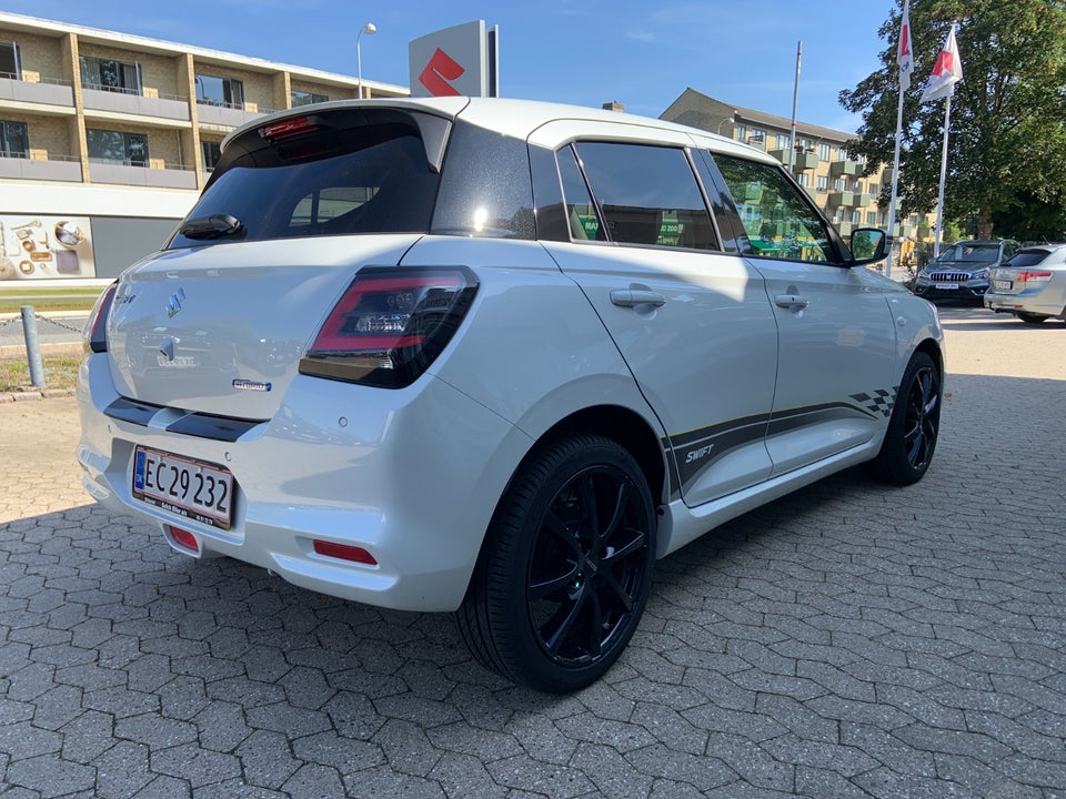 Suzuki Swift 1,2 Advance CVT 5d