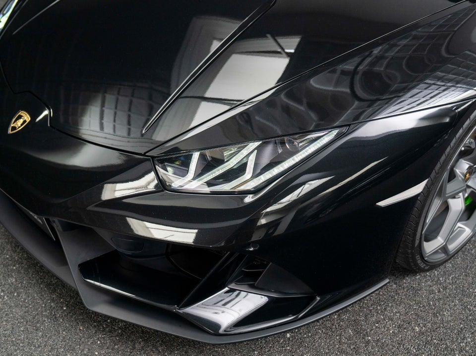 Lamborghini Huracan 5,2 EVO Spyder 2d