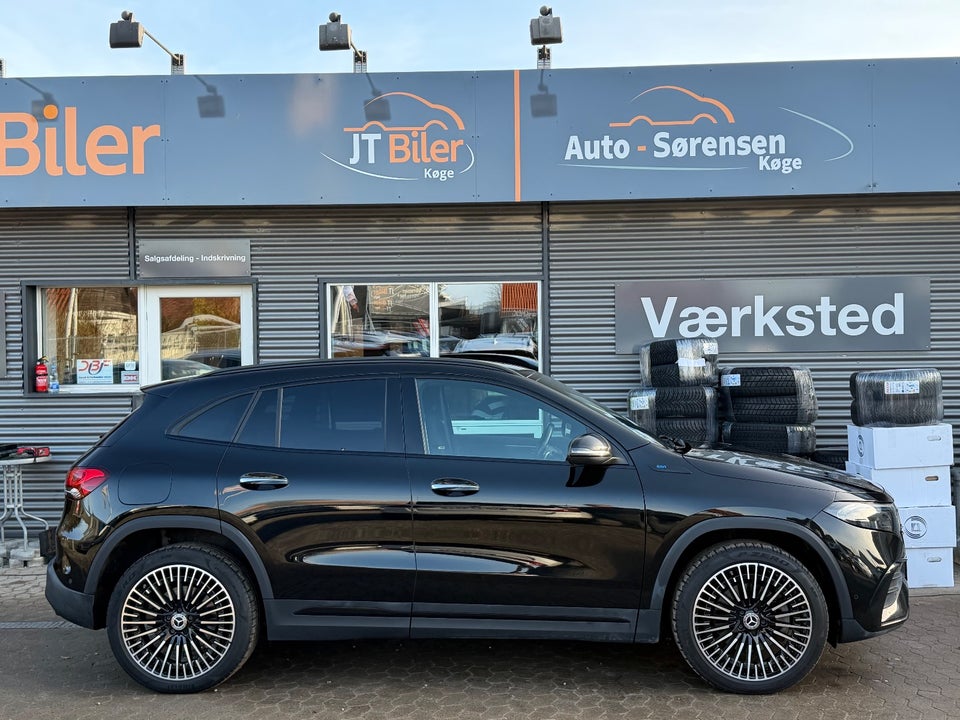 Mercedes EQA300 AMG Line 4Matic 5d