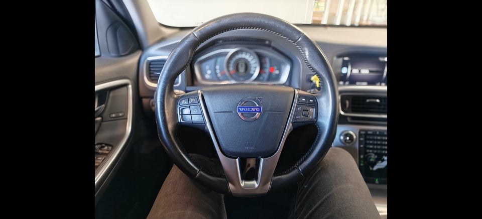 Volvo V60 2,0 D3 150 Kinetic 5d