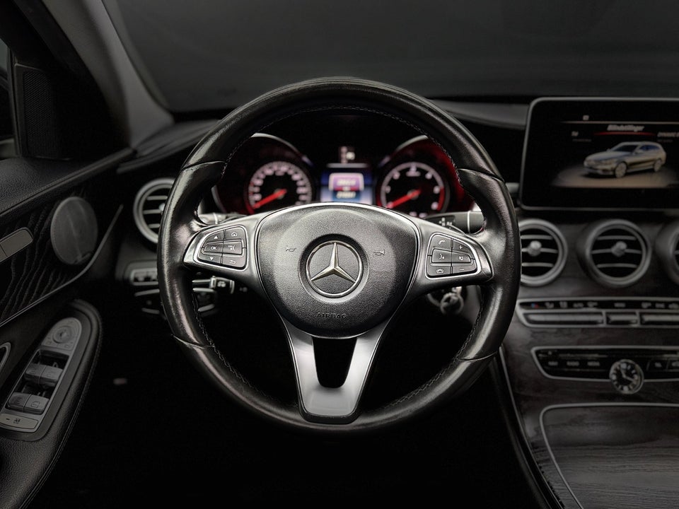 Mercedes C220 d 2,2 AMG Line stc. aut. 5d