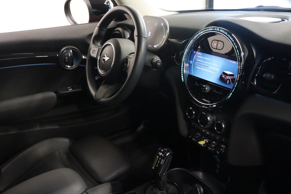 MINI Cooper SE Camden 3d