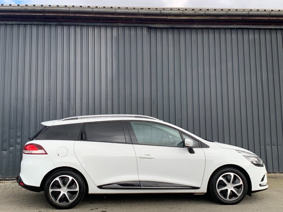 Renault Clio IV 1,5 dCi 90 Zen Sport Tourer Van 5d