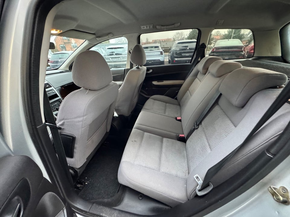 Peugeot 307 1,6 XR stc. 5d