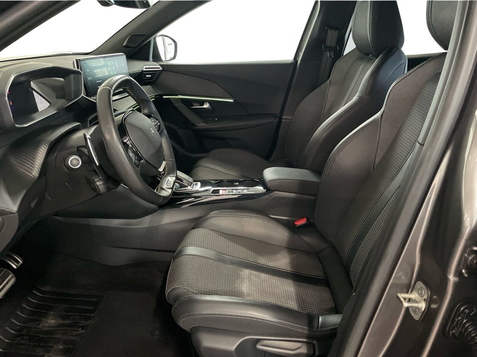 Peugeot 2008 1,2 PureTech 130 GT EAT8 5d