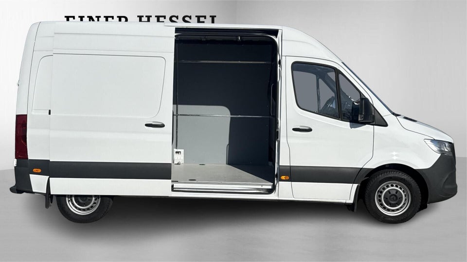 Mercedes Sprinter 215 2,0 CDi A2 Kassevogn aut. FWD