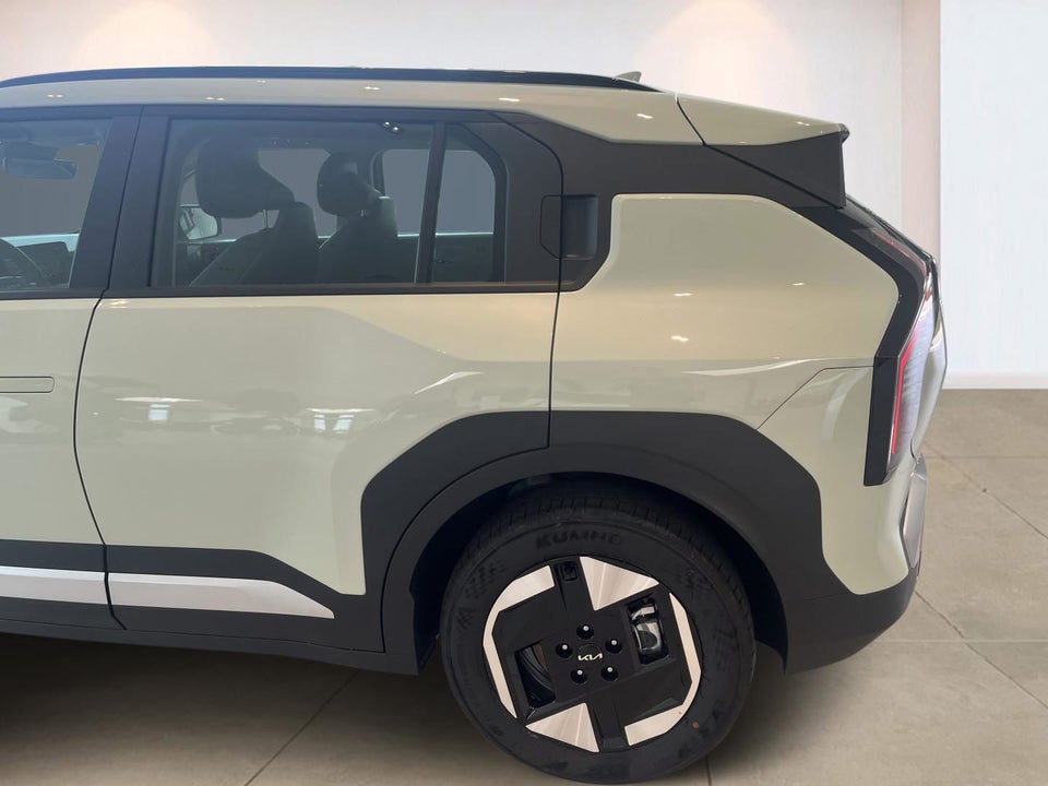 Kia EV3 58 Standard Range Access 5d