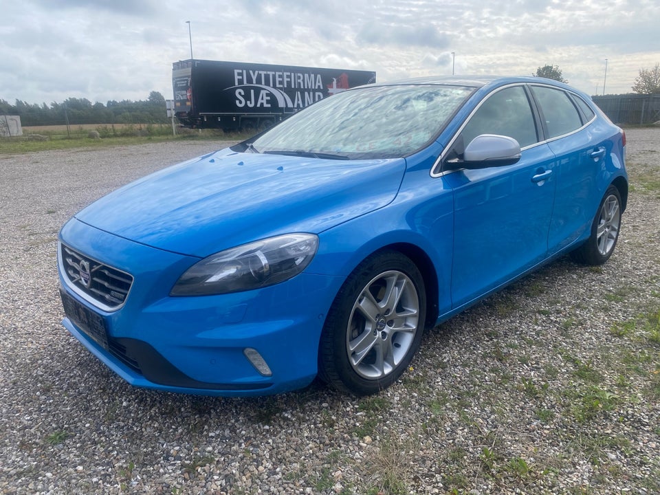 Volvo V40 2,0 D4 190 R-Design Drive-E 5d