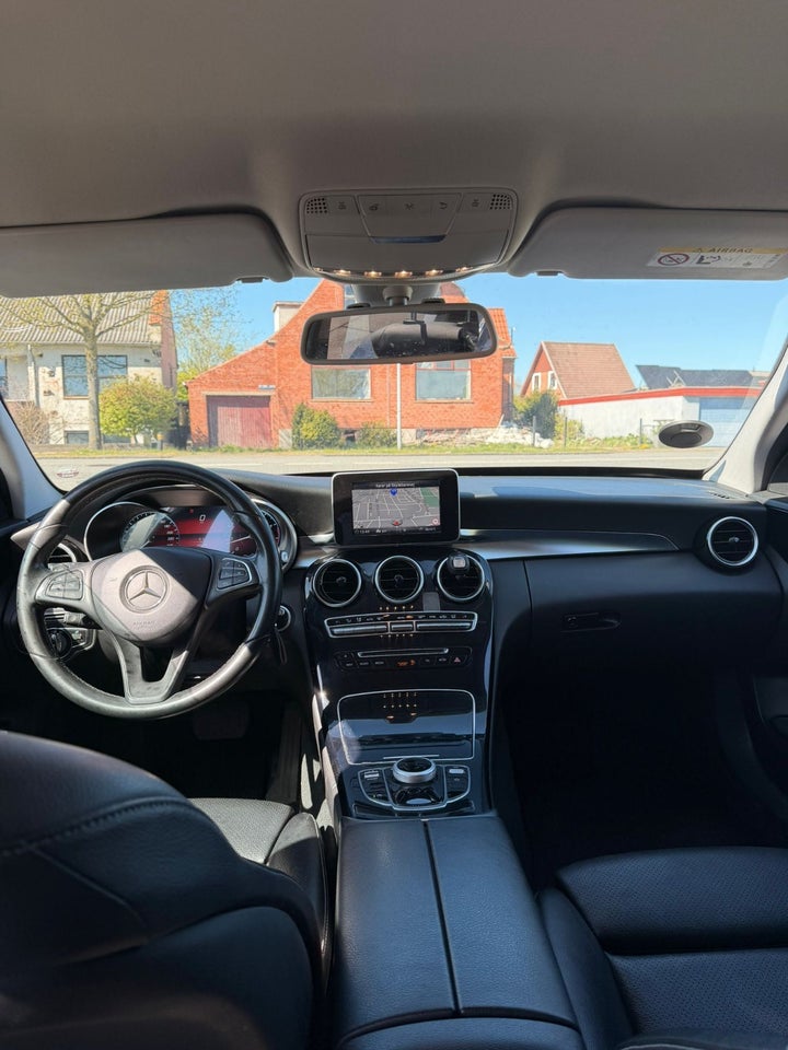 Mercedes C220 d 2,2 Avantgarde stc. aut. 5d