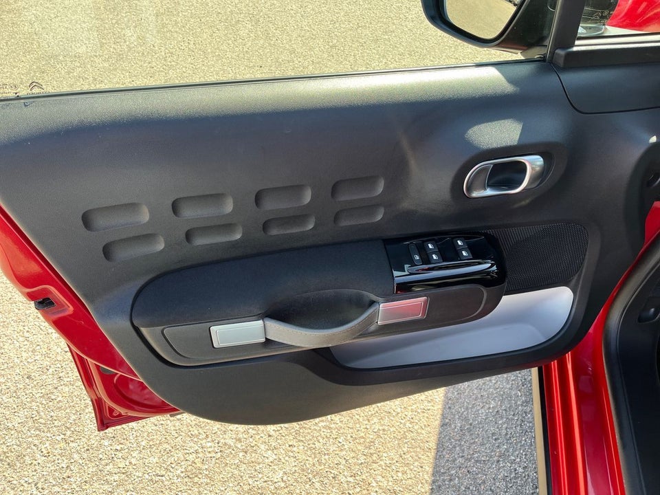 Citroën C3 1,2 PureTech 83 Shine 5d