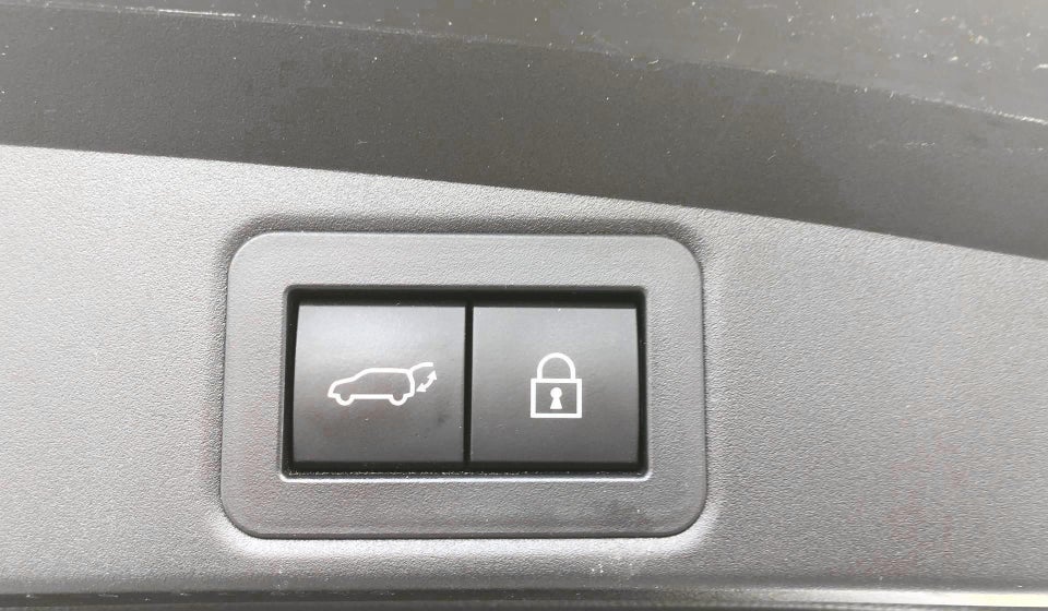 Toyota Corolla 1,8 Hybrid Active Premium Touring Sports MDS 5d