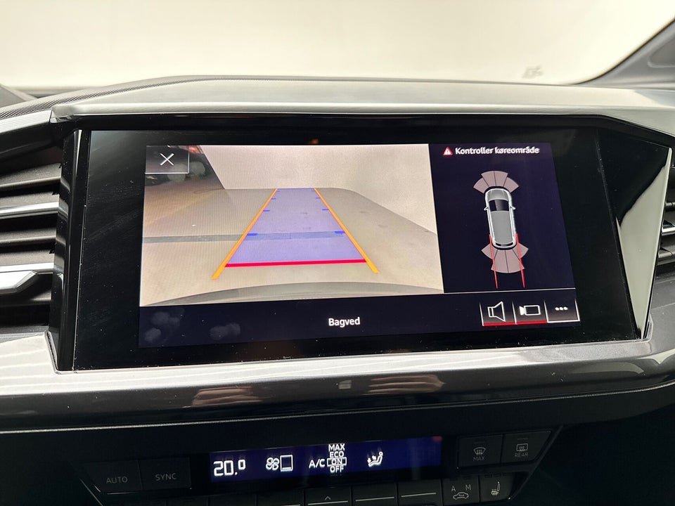 Audi Q4 e-tron 40 S-line 5d