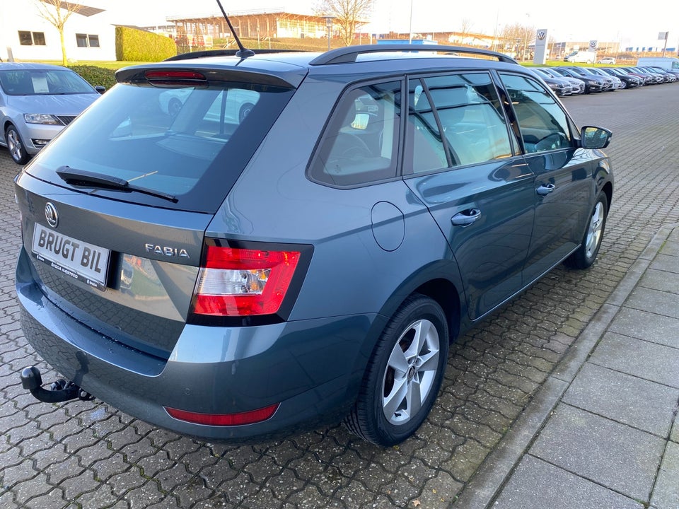 Skoda Fabia 1,0 MPi 75 Ambition Combi 5d