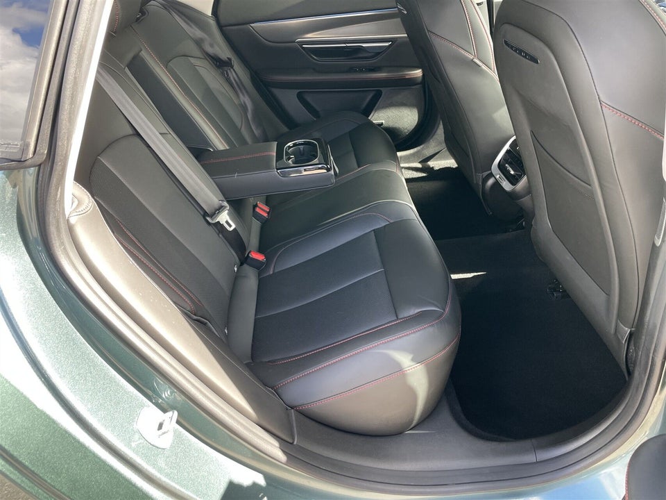 Xpeng P7 Long Range 4d