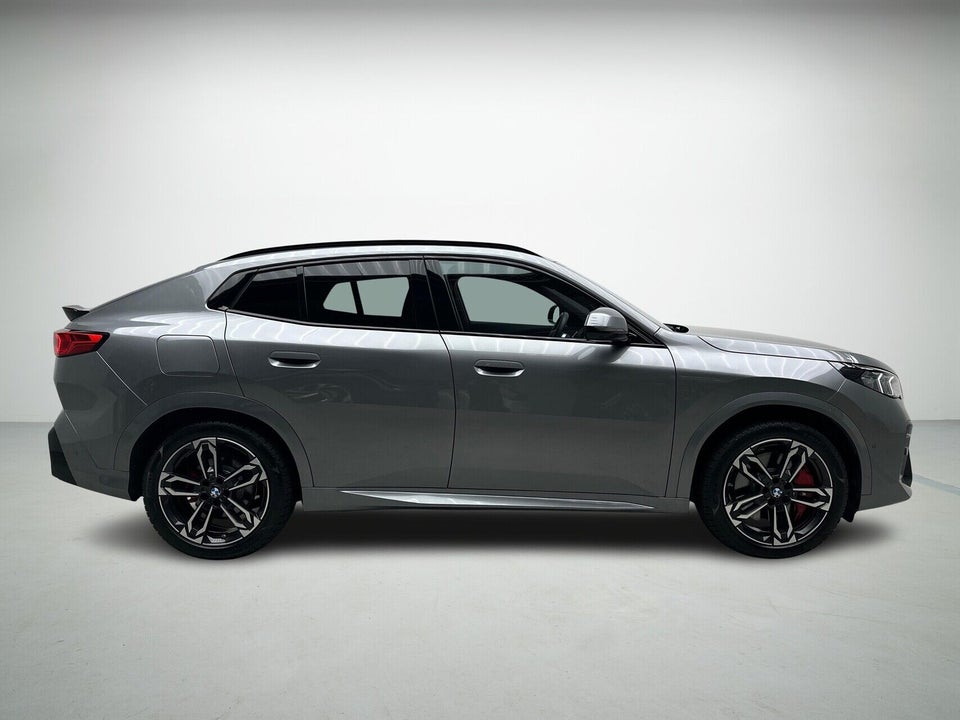 BMW iX2 xDrive30 M-Sport 5d
