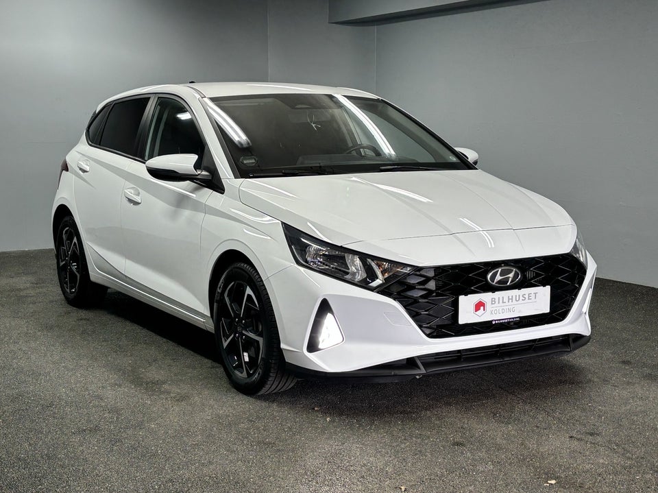 Hyundai i20 1,0 T-GDi Essential DCT 5d