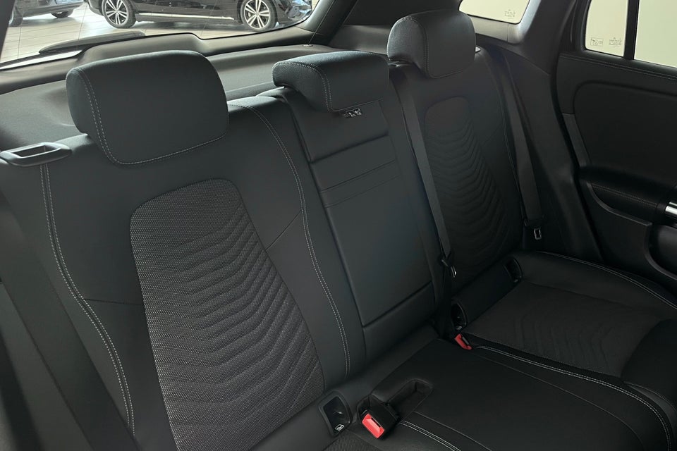 Mercedes EQA250 Progressive 5d