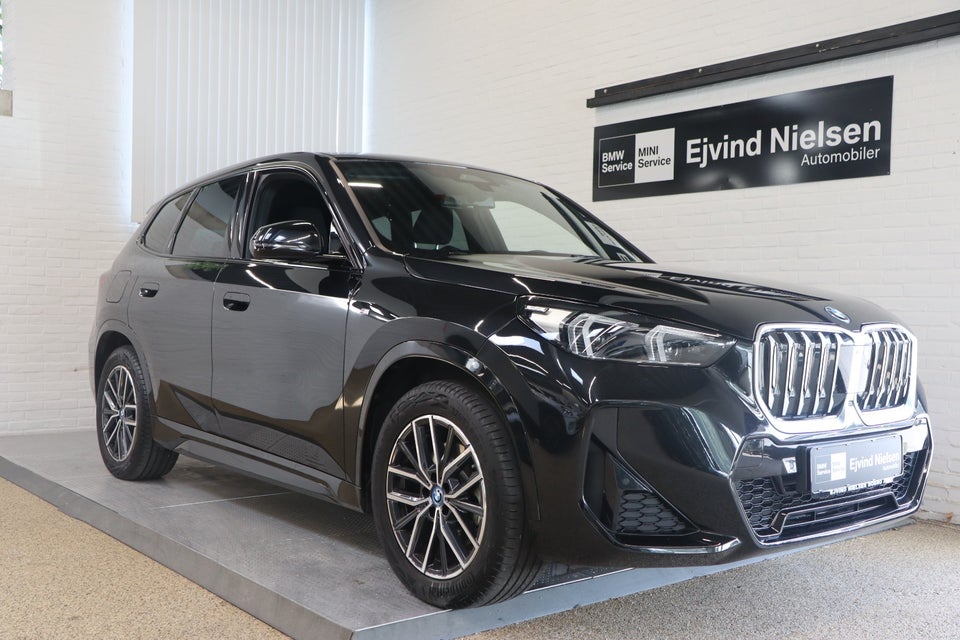 BMW iX1 xDrive30 M-Sport 5d