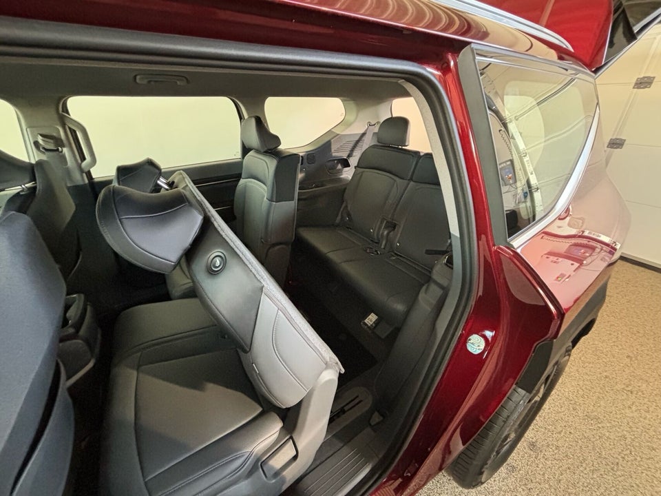 Kia EV9 76 Standard Range Upgrade RWD 7prs 5d