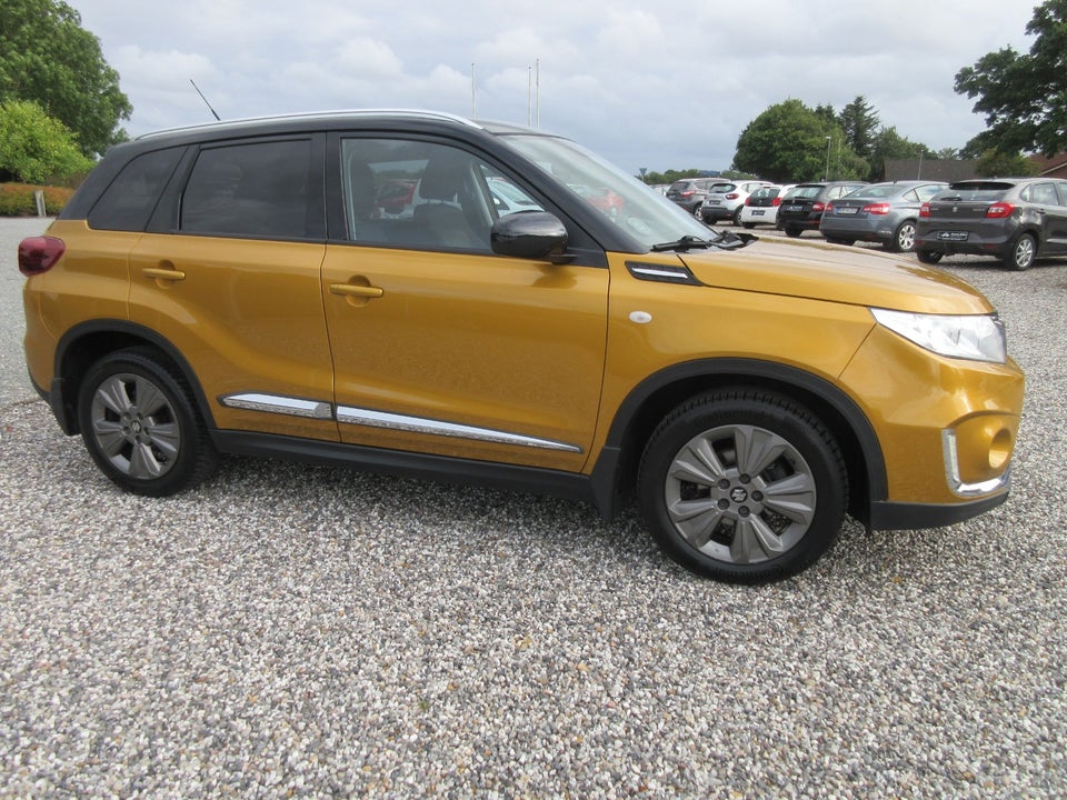 Suzuki Vitara 1,0 Boosterjet Active aut. 5d