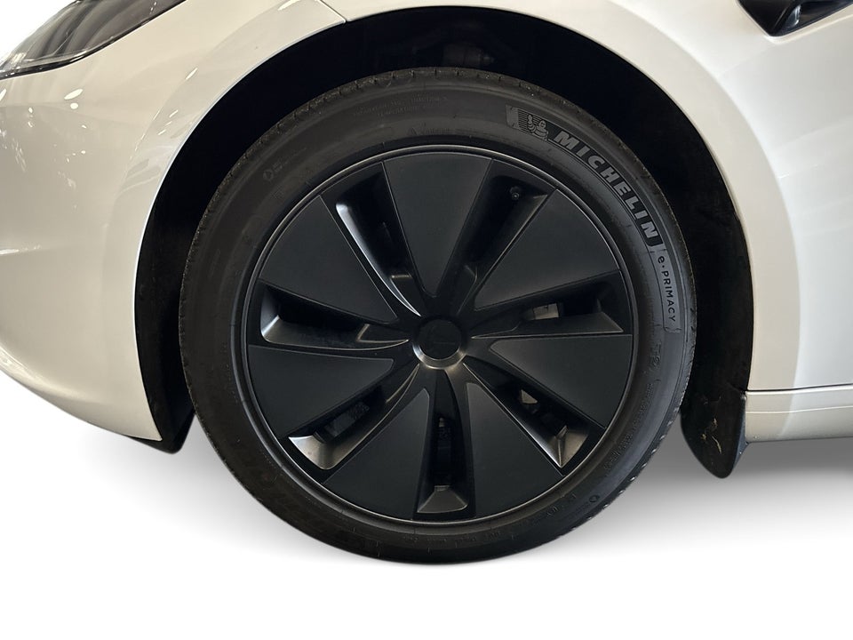 Tesla Model 3 RWD 4d
