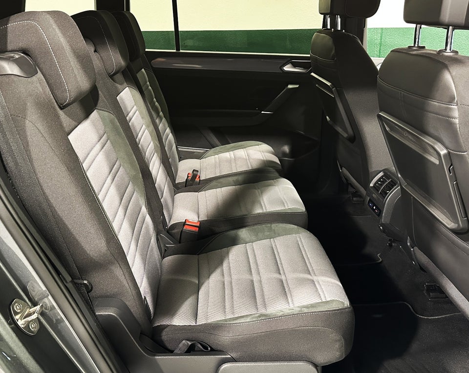 VW Touran 1,5 TSi 150 R-line DSG 7prs 5d