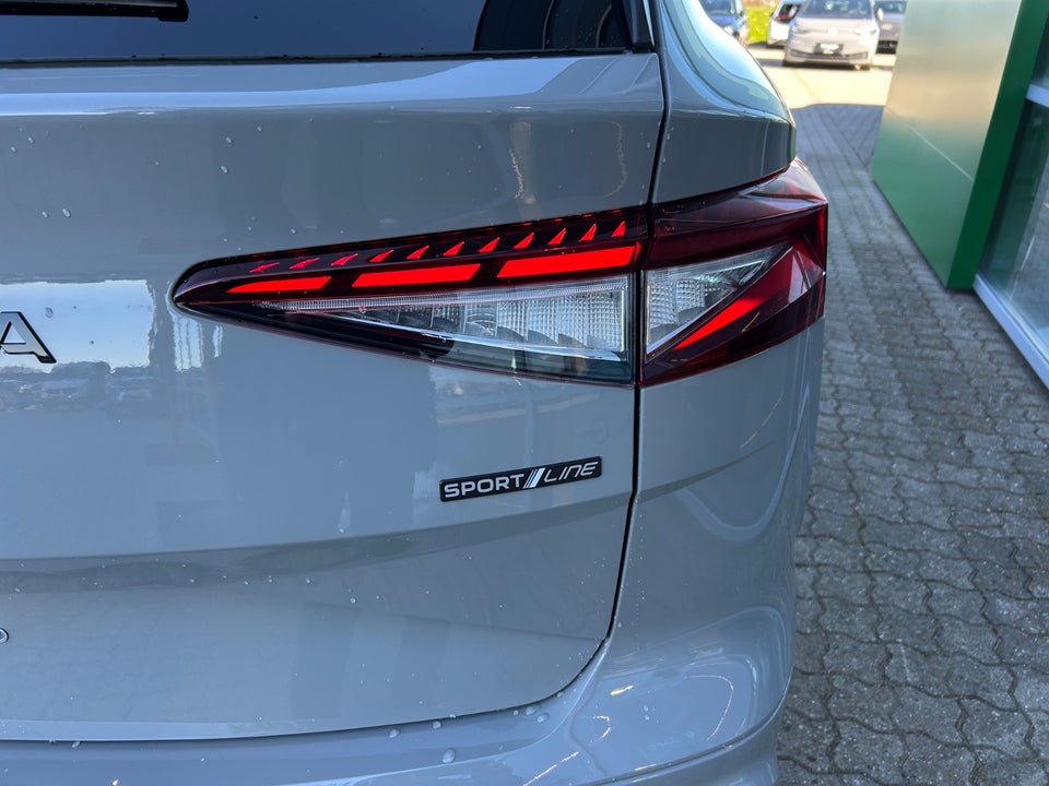 Skoda Enyaq 85x iV Sportline Advanced 5d