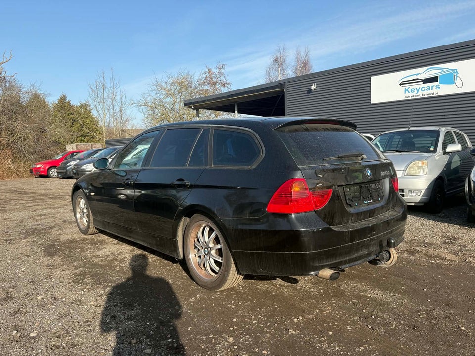 BMW 320d 2,0 Touring 5d
