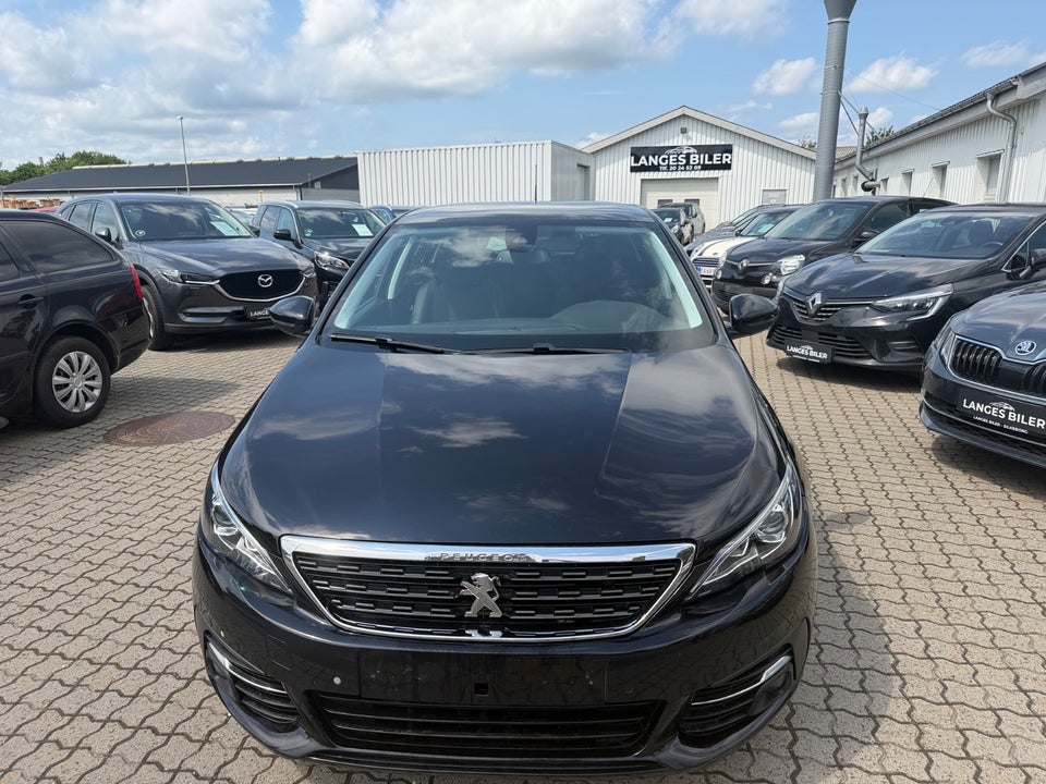 Peugeot 308 1,6 BlueHDi 120 Allure Sky 5d