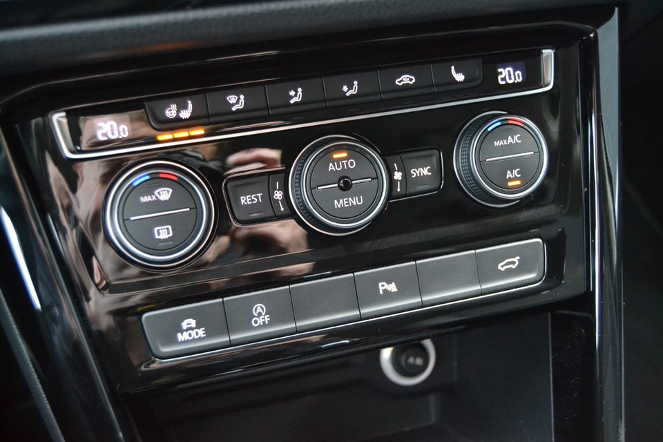 VW Touran 1,5 TSi 150 Highline DSG 7prs 5d