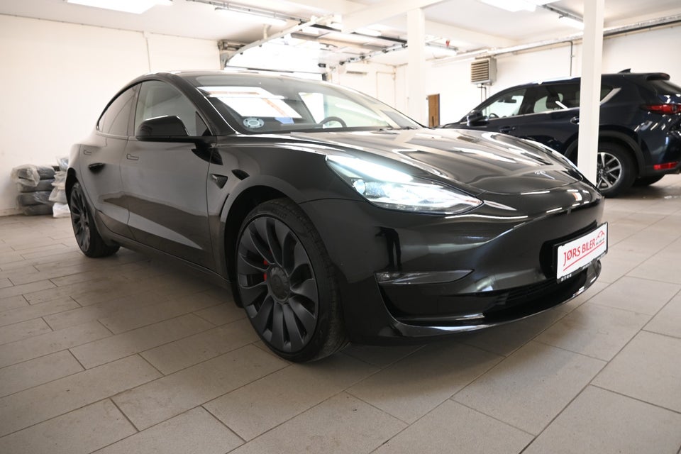 Tesla Model 3 Performance AWD 4d