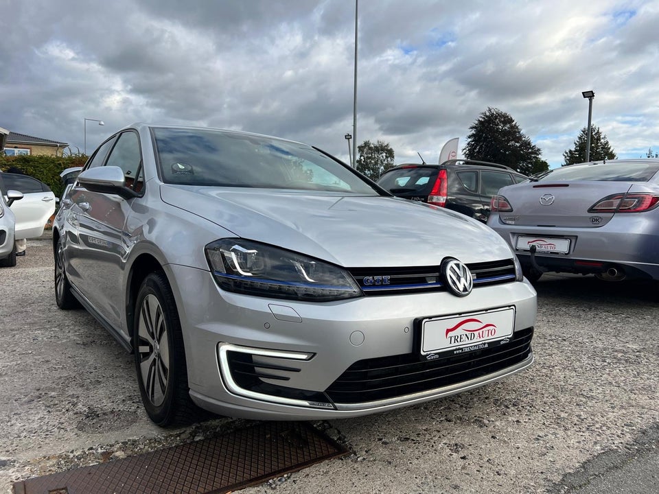 VW Golf VII 1,4 GTE DSG 5d