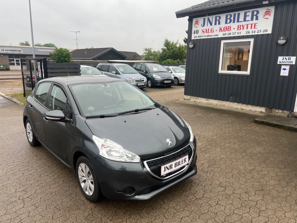 Peugeot 208 1,2 VTi Style 5d