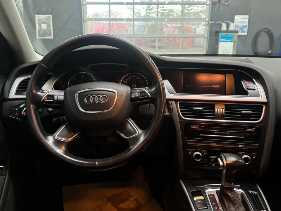 Audi A4 2,0 TDi 150 S-line Avant Multitr. 5d