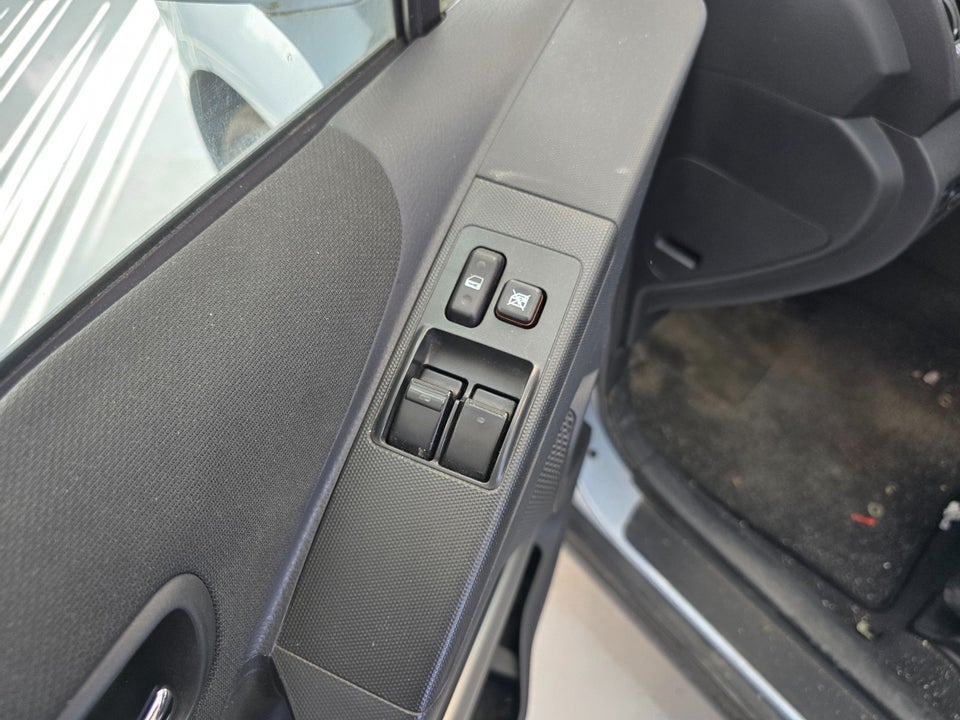 Toyota Corolla Verso 1,6 Terra 7prs 5d