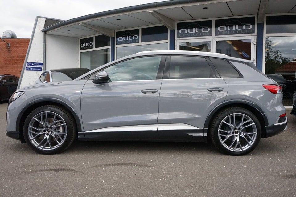 Audi Q4 e-tron 45 S-line 5d