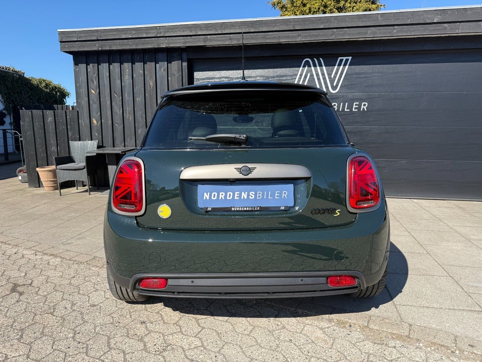 MINI Cooper SE Resolute Edition 3d
