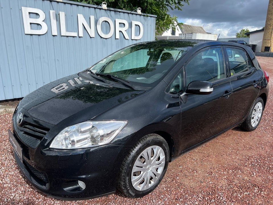 Toyota Auris 1,6 T2 5d