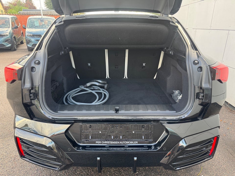 BMW iX2 eDrive20 Fully Charged M-Sport 5d